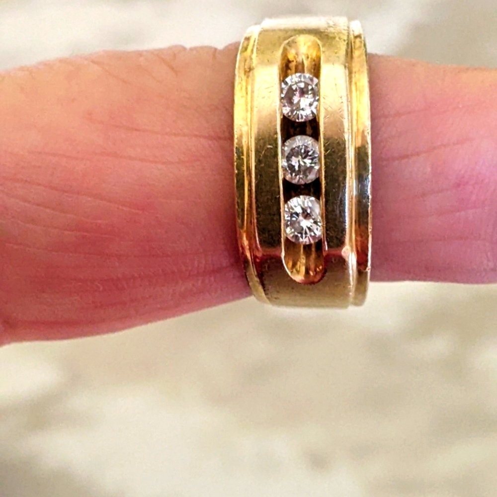 14K ๐ GOLD MEN'S DIAMONDS SIGNET RING - Picture 2 of 11